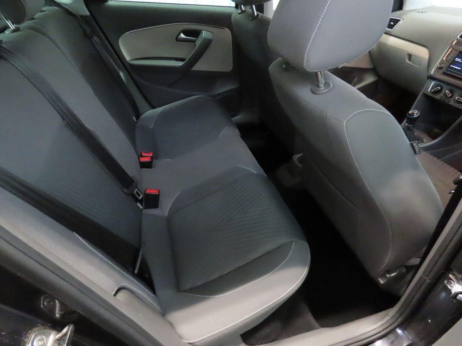 Used Volkswagen Polo 2015 for sale - 76607085: Photo 19