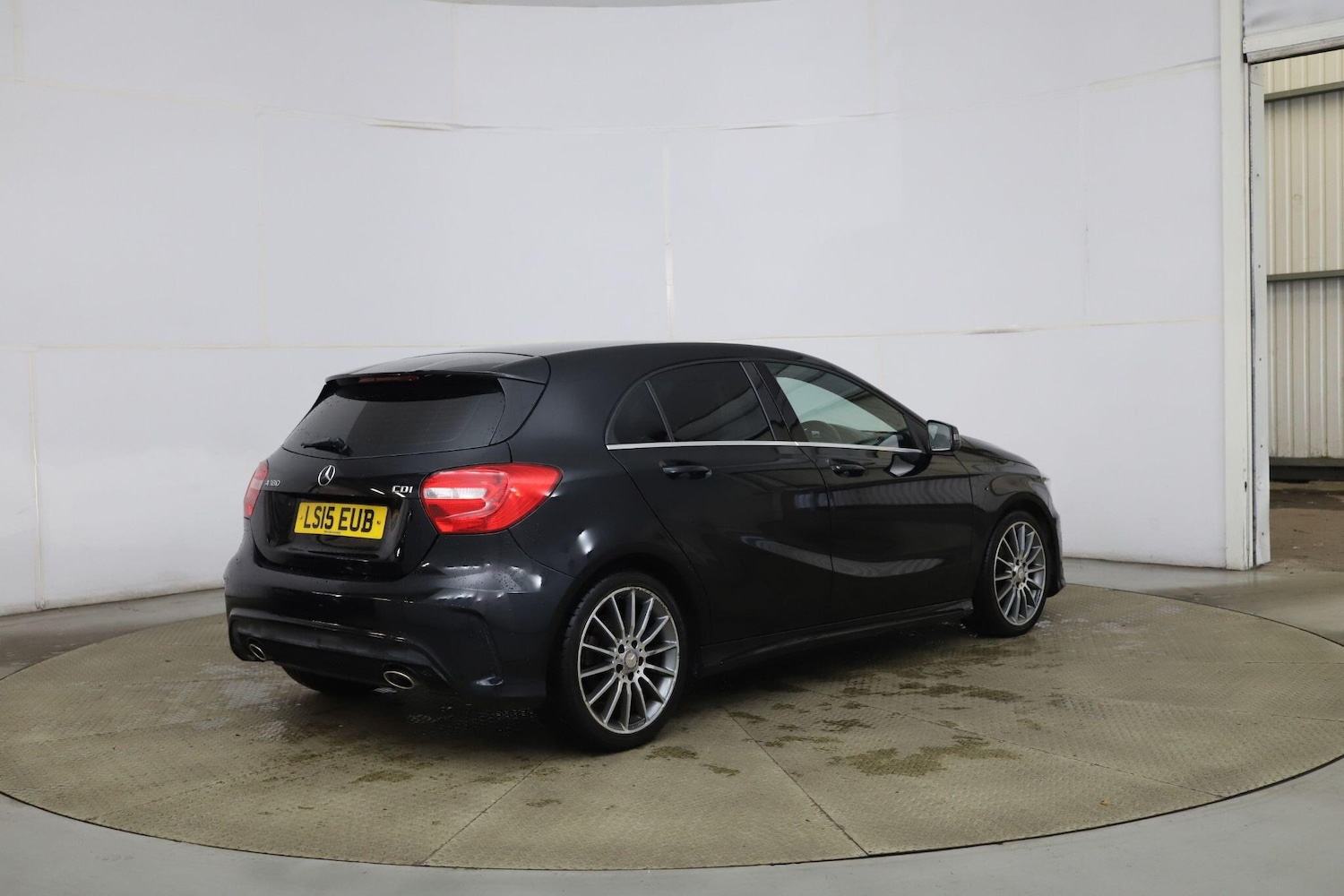 Used Mercedes-Benz A-Class 2015 for sale - 76408777: Photo 10