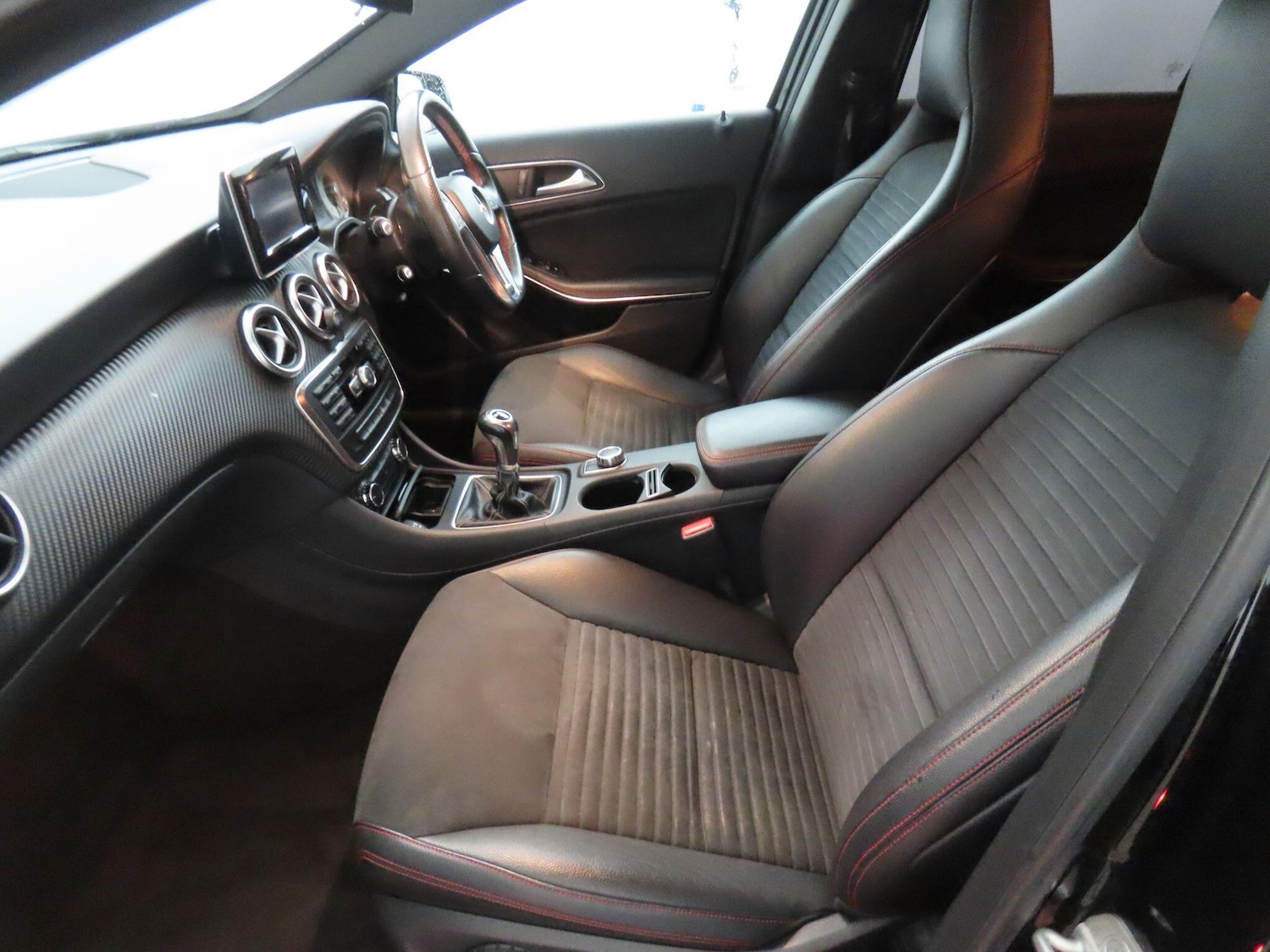 Used Mercedes-Benz A-Class 2015 for sale - 76408777: Photo 13