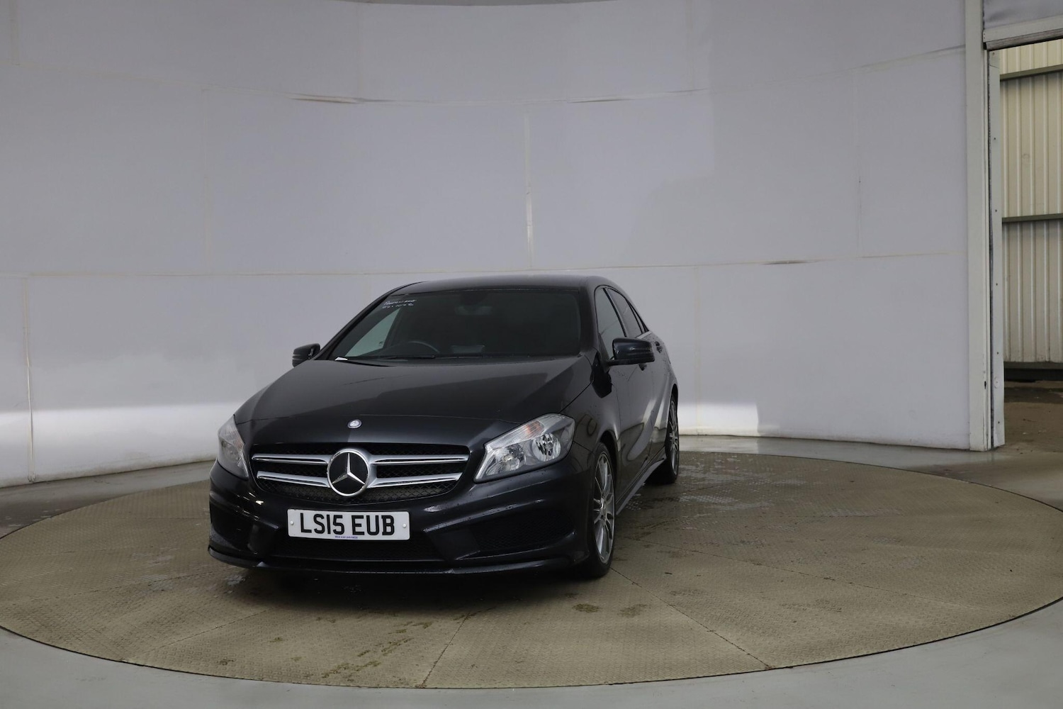 Used Mercedes-Benz A-Class 2015 for sale - 76408777: Photo 3