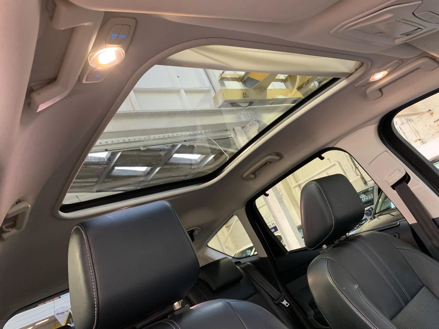 Used Ford C-Max 2014 for sale - 76527611: Photo 27