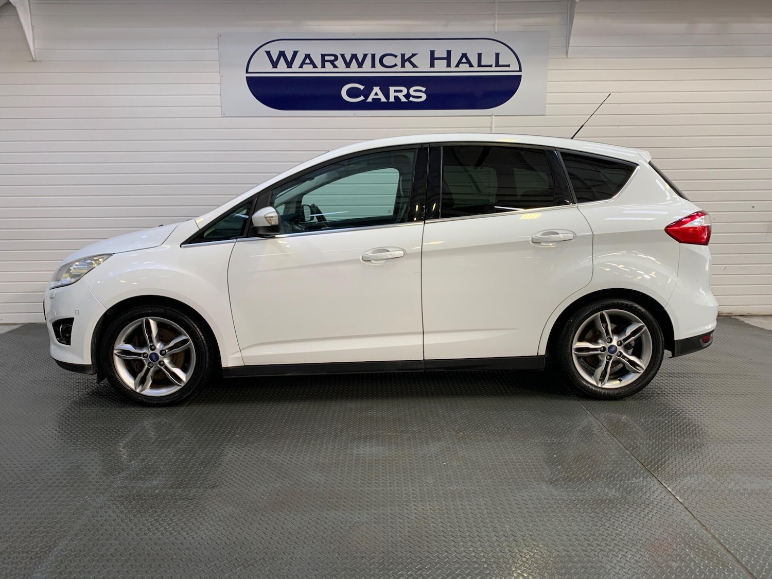 Used Ford C-Max 2014 for sale - 76527611: Photo 3