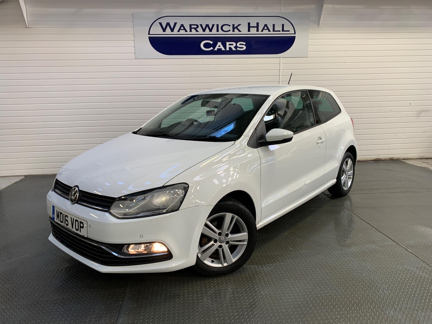 Used Volkswagen Polo 2016 for sale - 76689923: Photo 1
