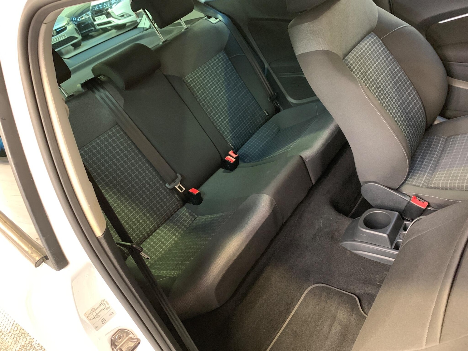 Used Volkswagen Polo 2016 for sale - 76689923: Photo 16