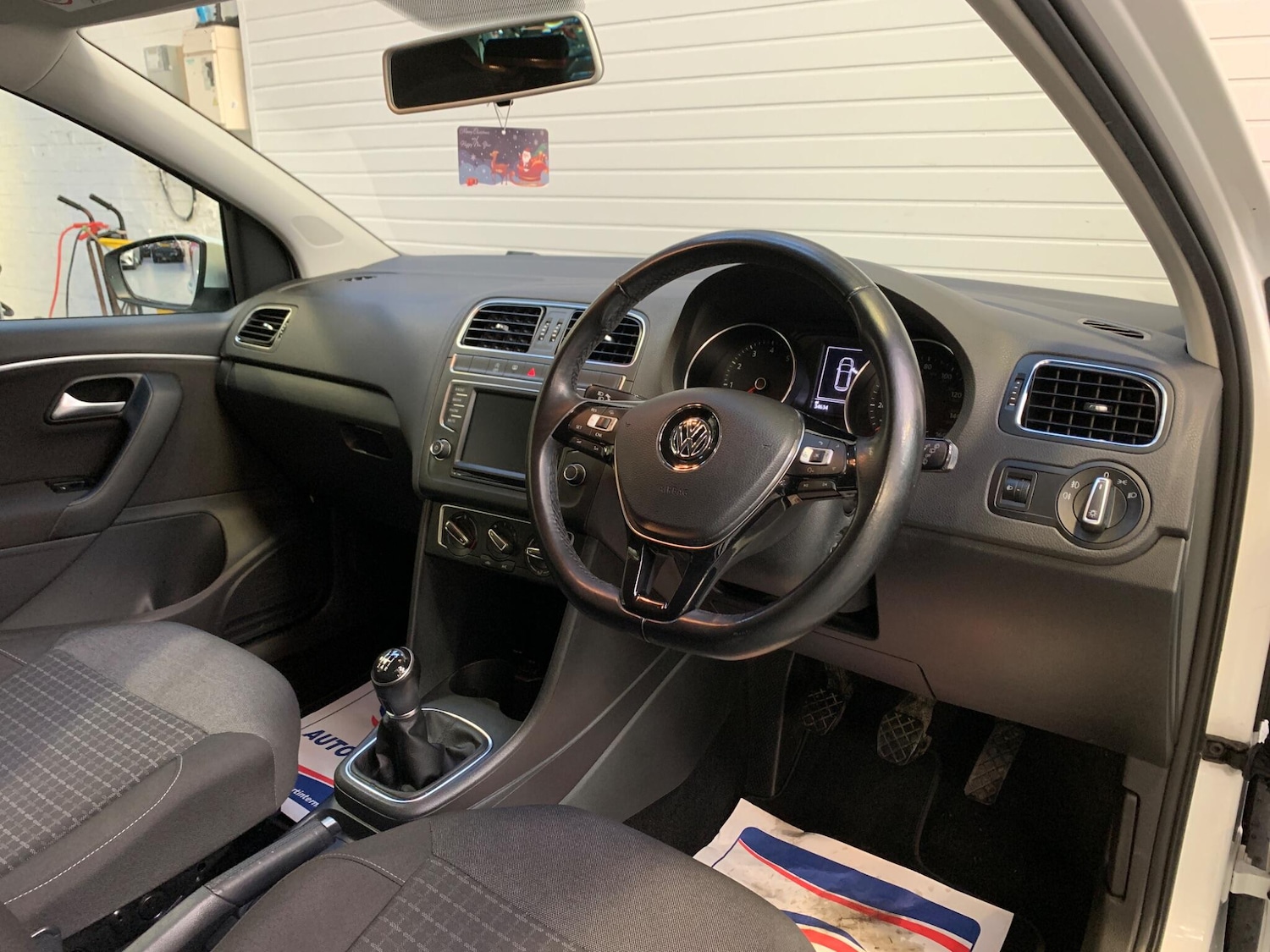 Used Volkswagen Polo 2016 for sale - 76689923: Photo 18