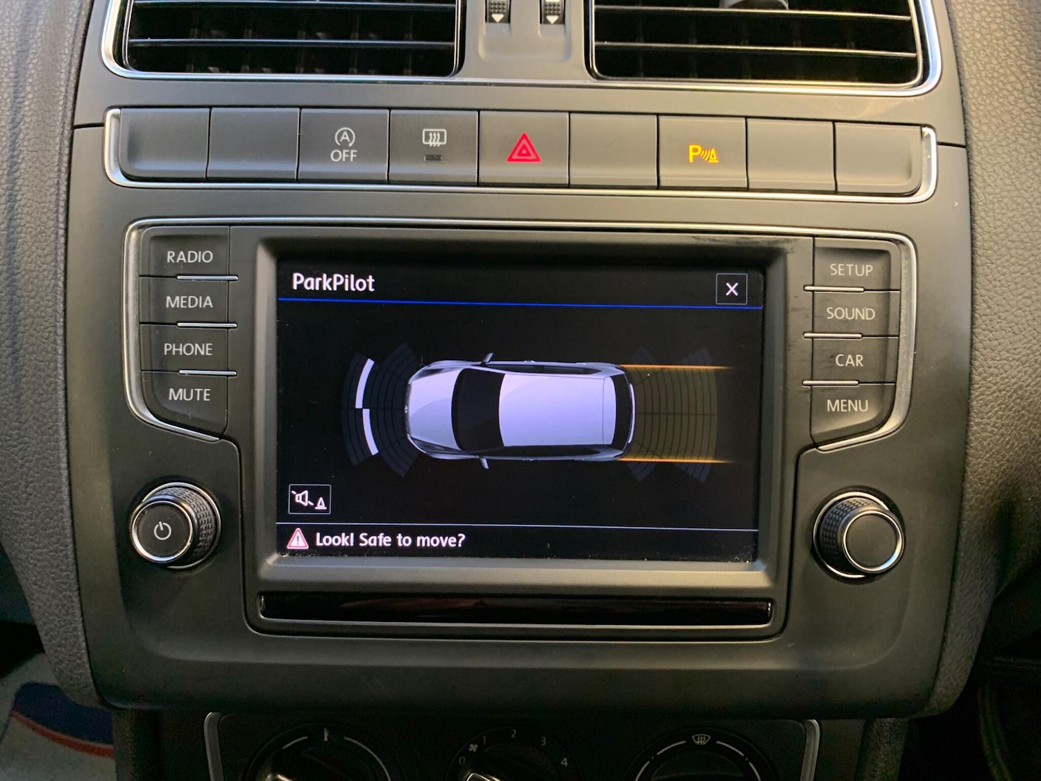 Used Volkswagen Polo 2016 for sale - 76689923: Photo 41