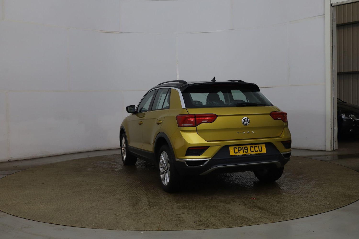 Used Volkswagen T-Roc 2019 for sale - 77143003: Photo 5