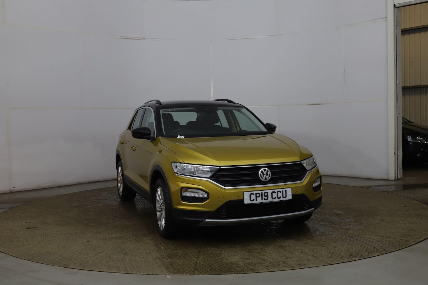 Used Volkswagen T-Roc 2019 for sale - 77143003: Photo 9