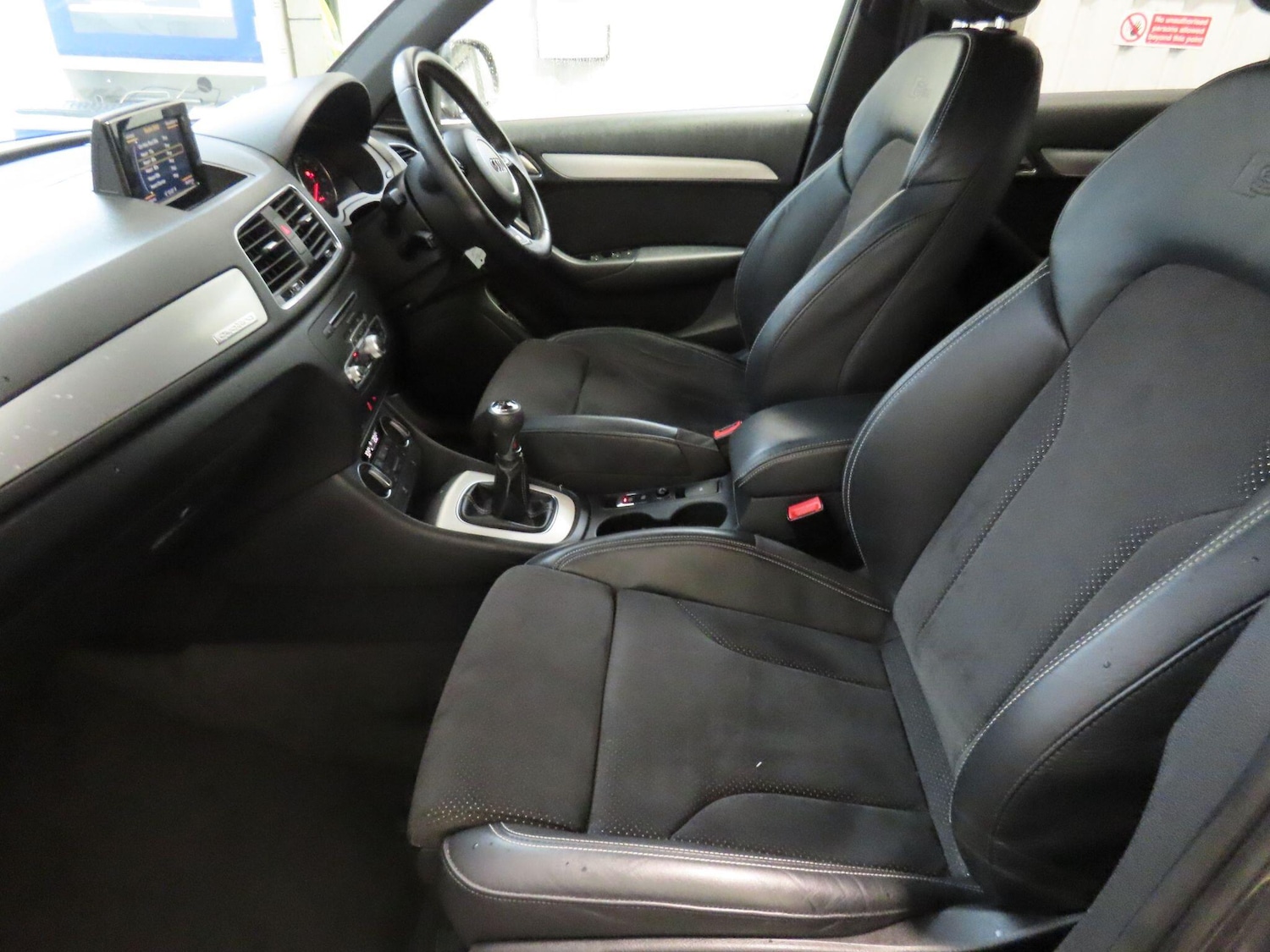 Used Audi Q3 for sale - 76689942: Photo 14