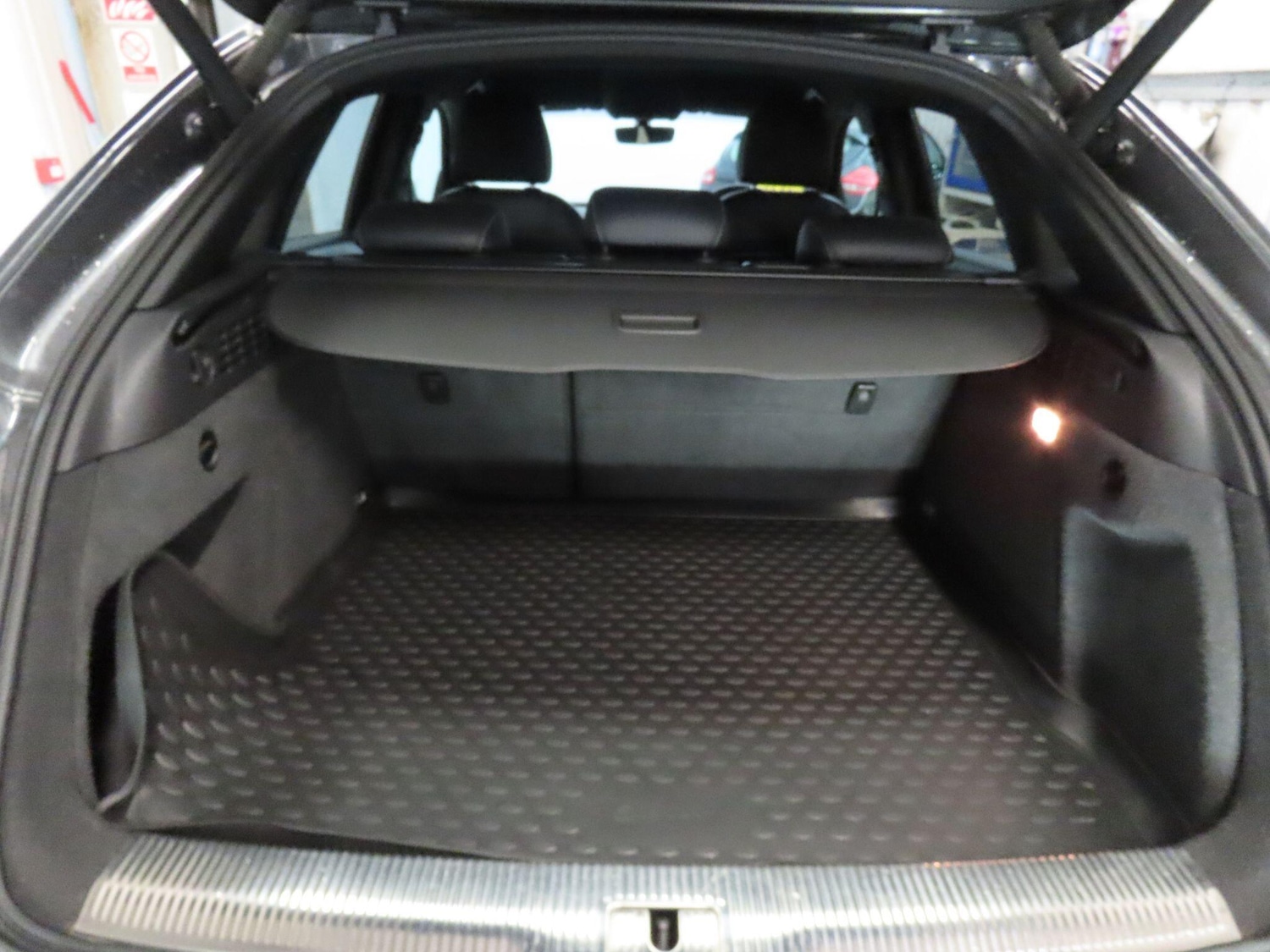 Used Audi Q3 for sale - 76689942: Photo 20