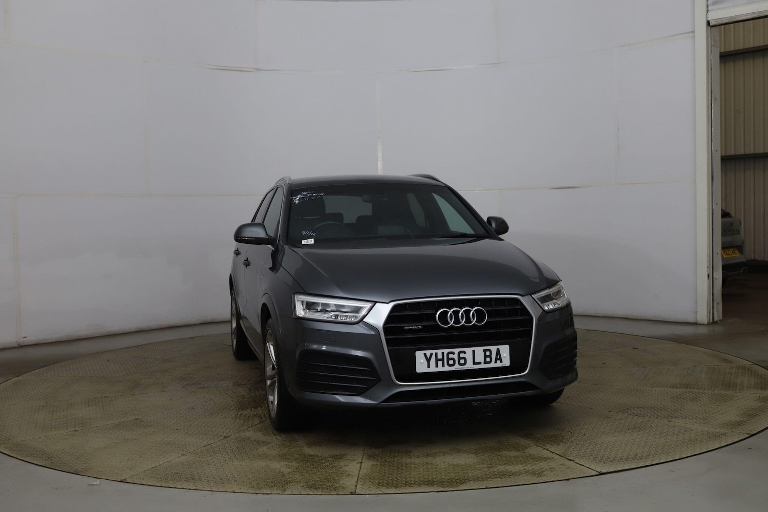 Used Audi Q3 for sale - 76689942: Photo 5