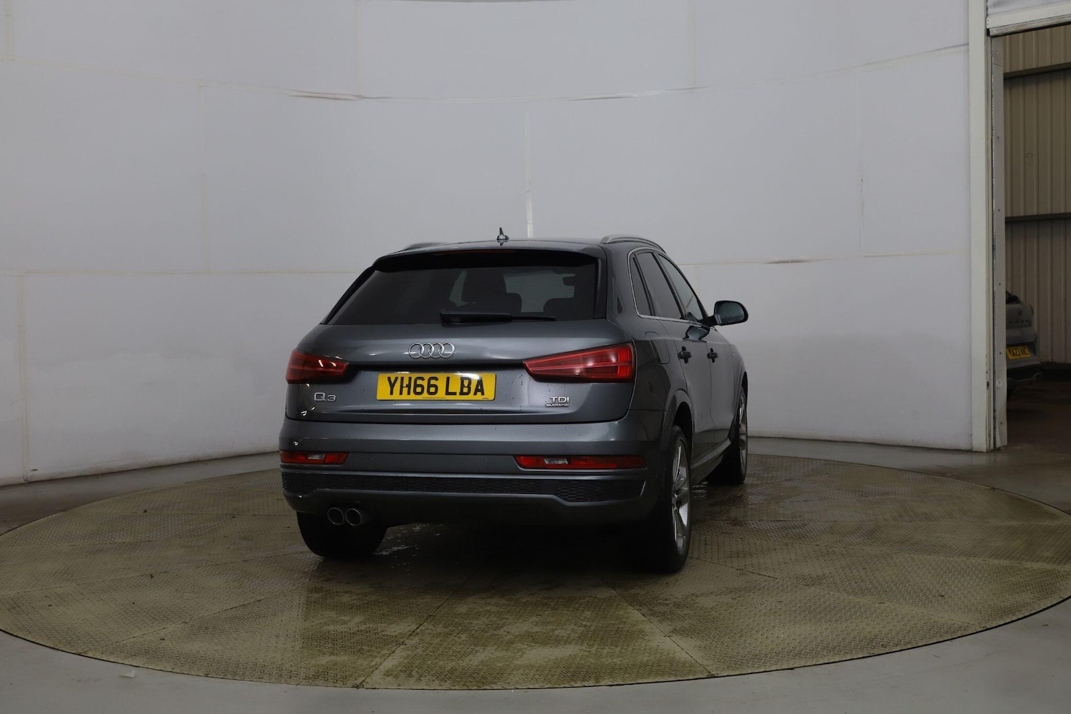 Used Audi Q3 for sale - 76689942: Photo 9