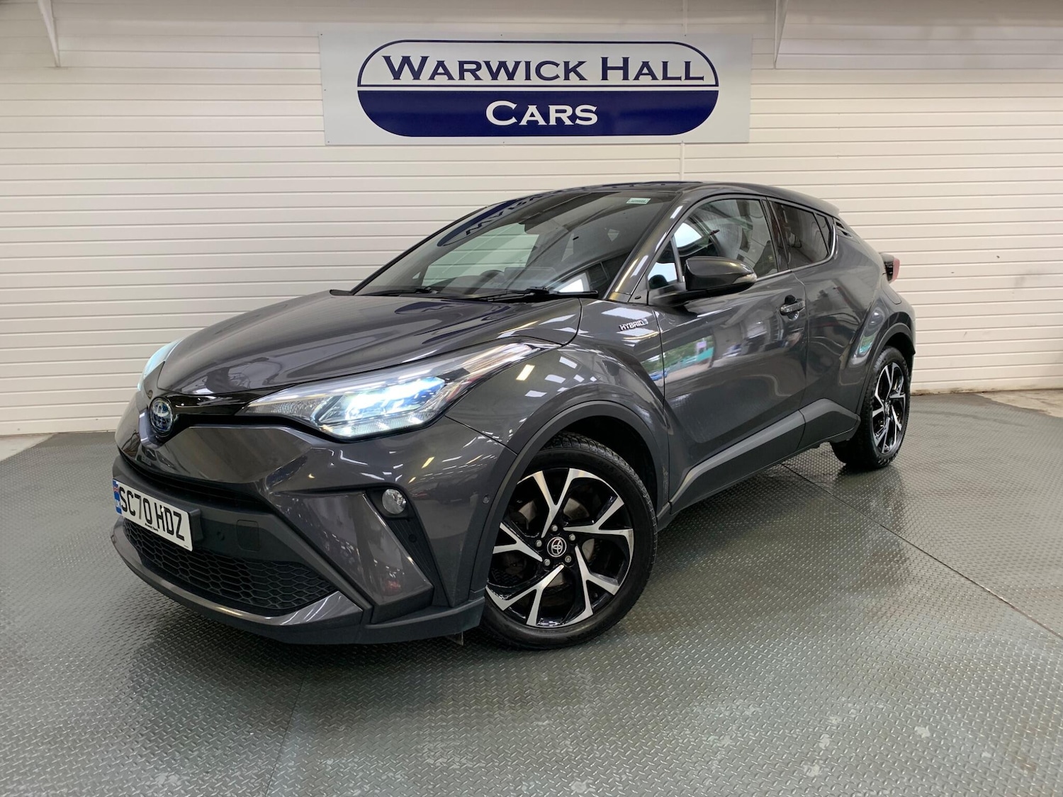 Used Toyota C-HR for sale - 76996288: Photo 1