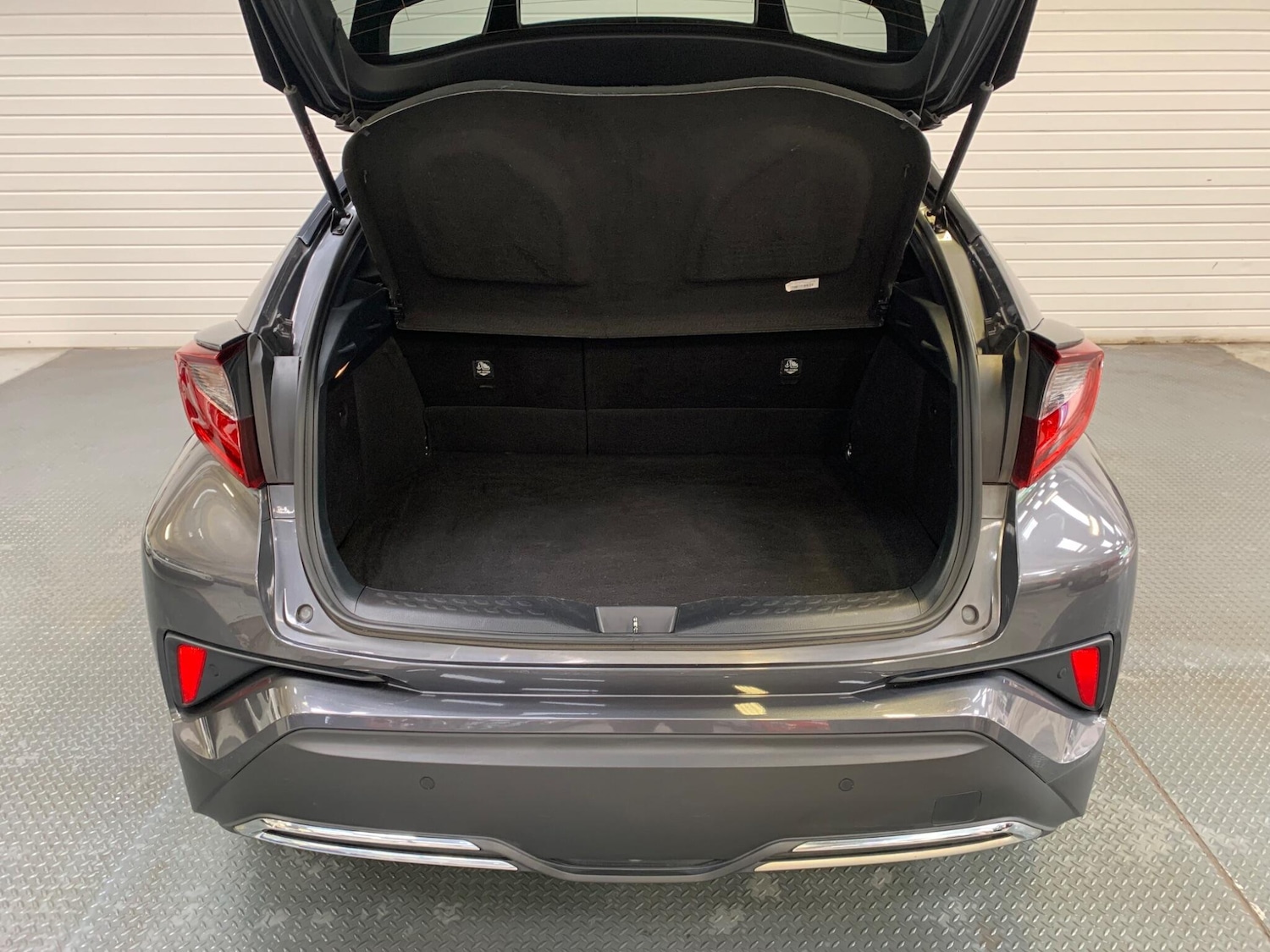 Used Toyota C-HR for sale - 76996288: Photo 15