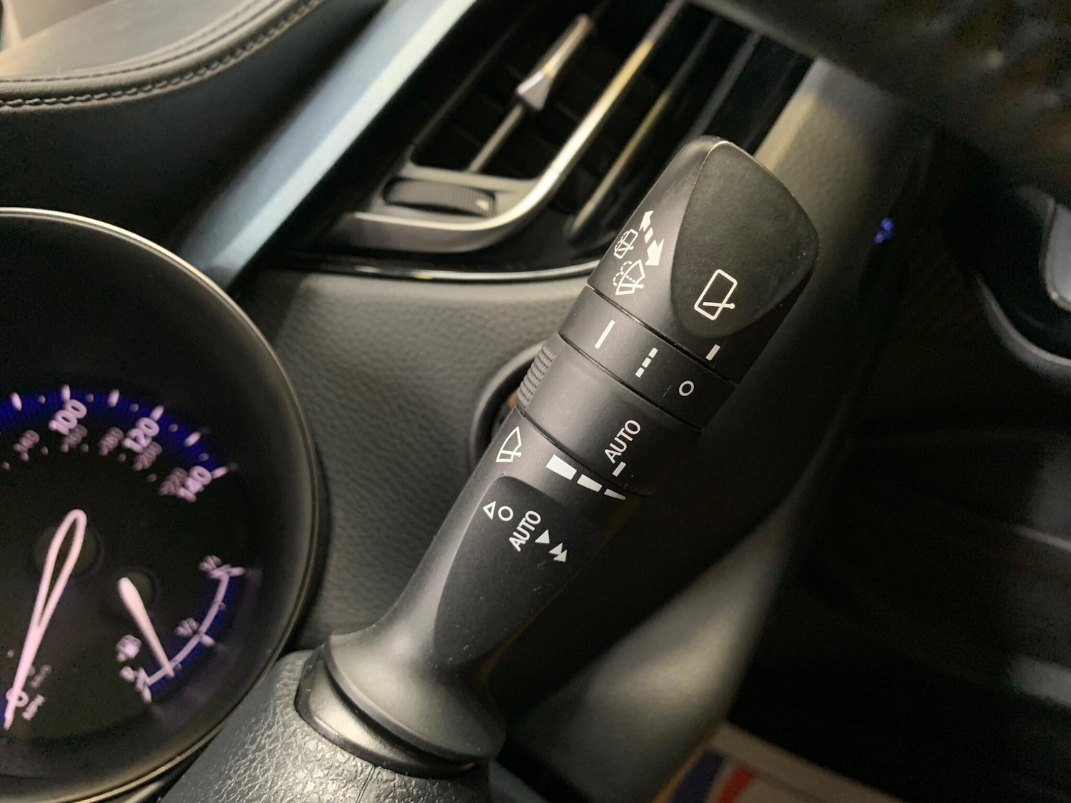 Used Toyota C-HR for sale - 76996288: Photo 45