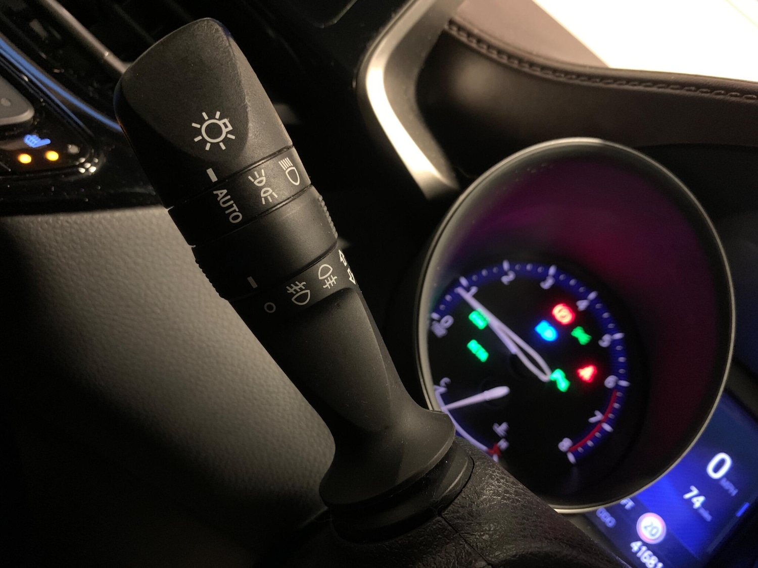 Used Toyota C-HR 2019 for sale - 76993182: Photo 46