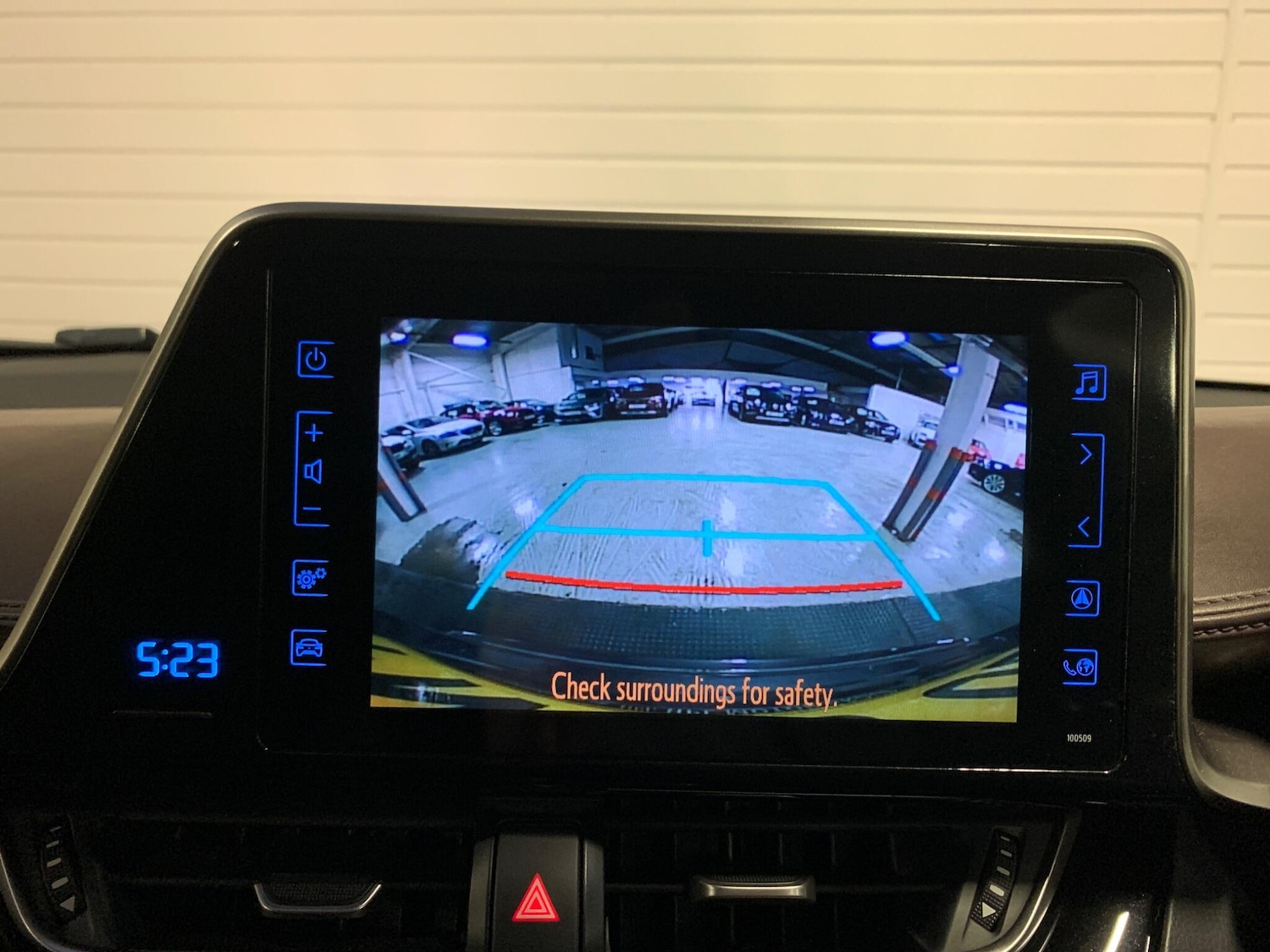 Used Toyota C-HR 2019 for sale - 76993182: Photo 47