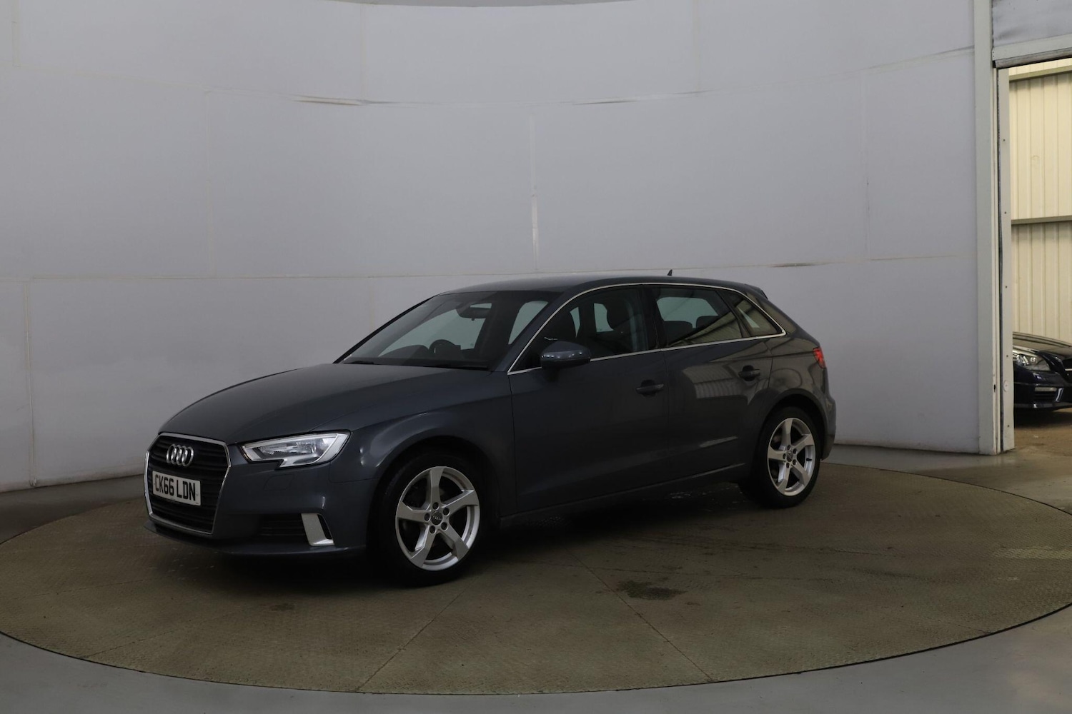 Used Audi A3 2016 for sale - 76349136: Photo 1