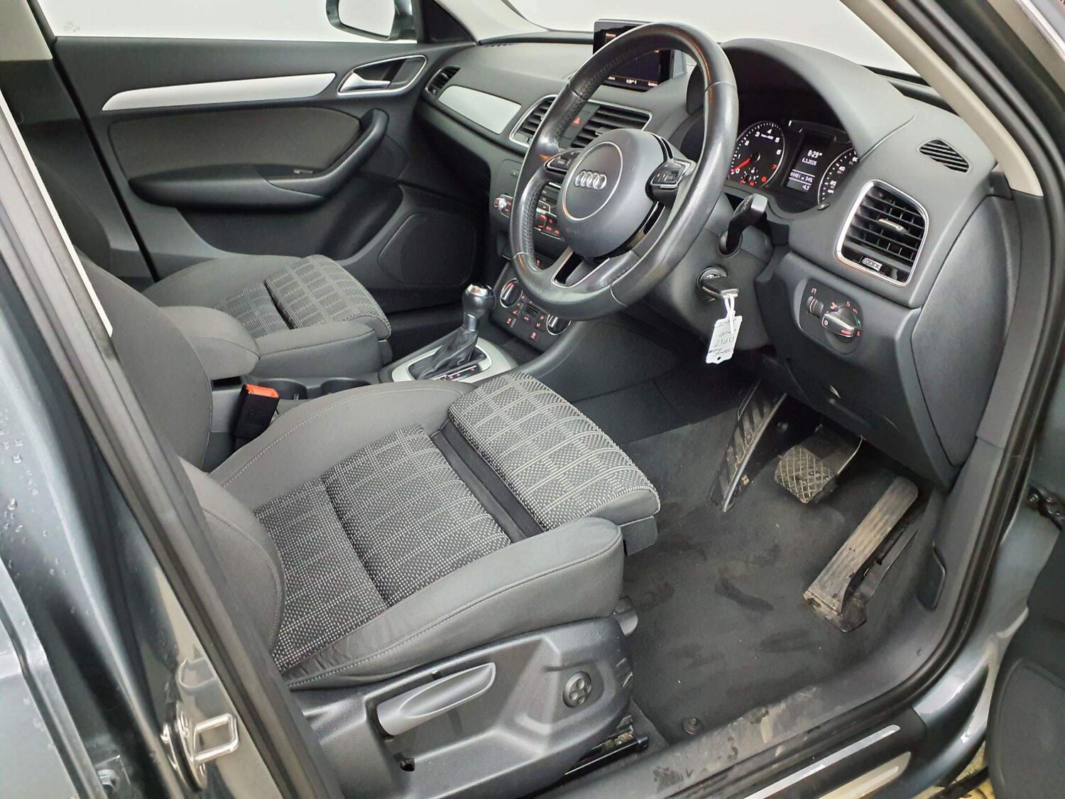 Used Audi Q3 2017 for sale - 77839374: Photo 12