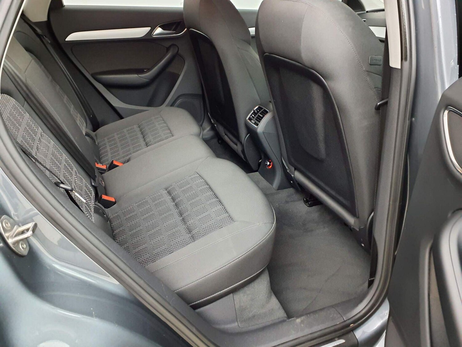 Used Audi Q3 2017 for sale - 77839374: Photo 17