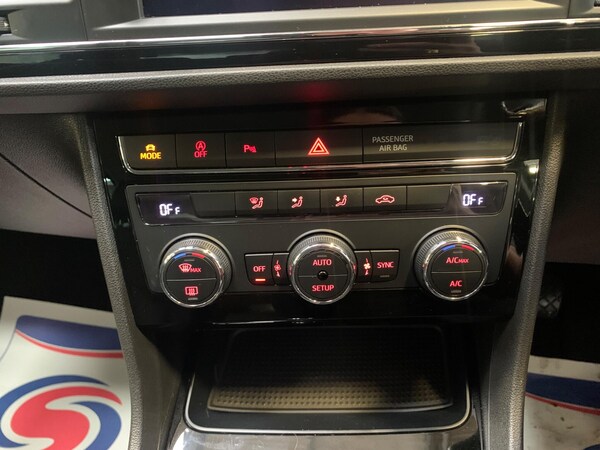 Used SEAT Leon 2020 for sale - 75808919: Photo 42