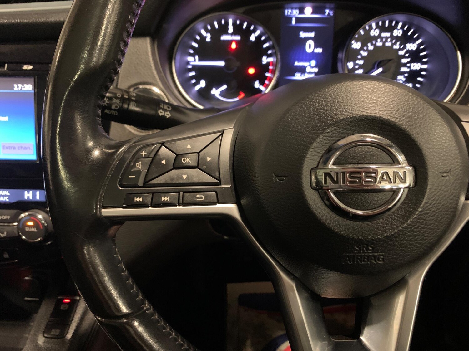 Used Nissan Qashqai 2018 for sale - 76562293: Photo 48