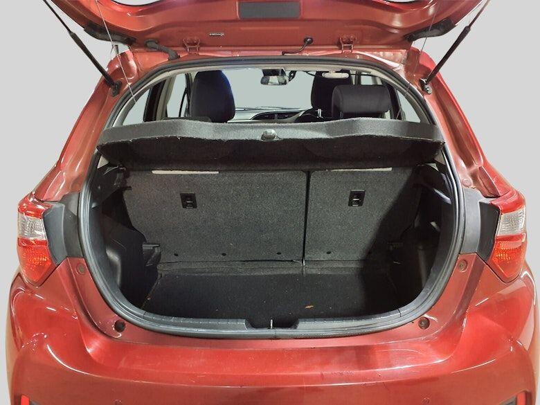 Used Toyota Yaris 2019 for sale - 77970472: Photo 17