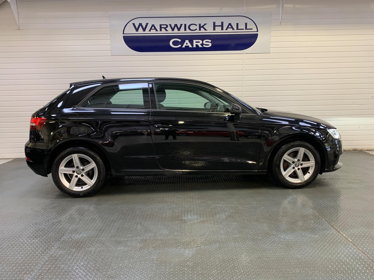 Used Audi A3 2017 for sale - 76326348: Photo 5