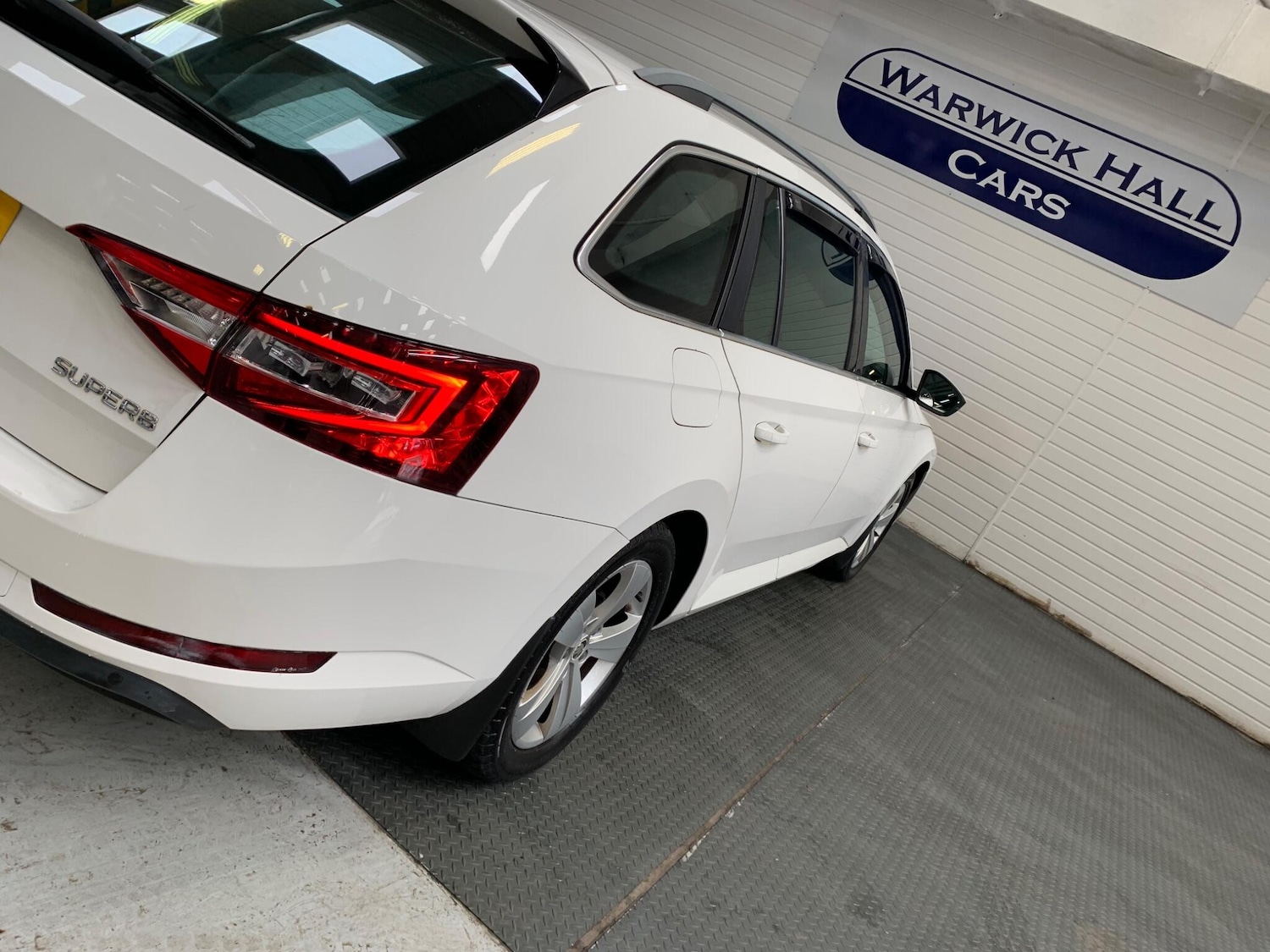 Used Skoda Superb for sale - 76688896: Photo 11