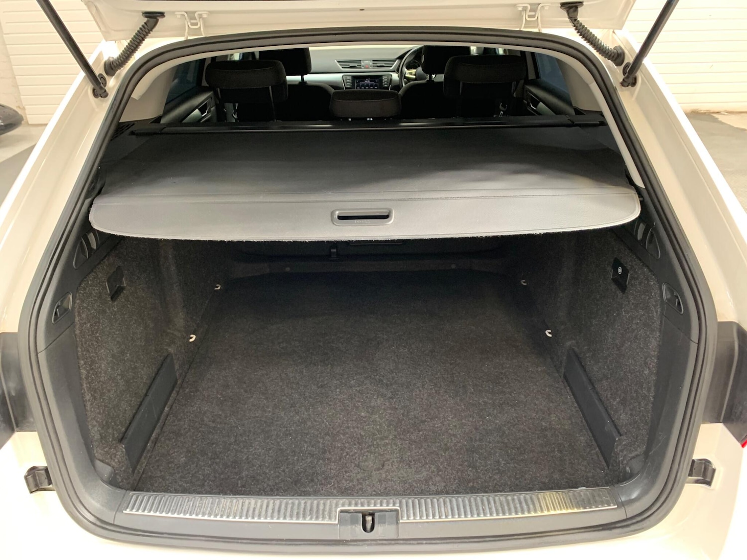 Used Skoda Superb for sale - 76688896: Photo 13