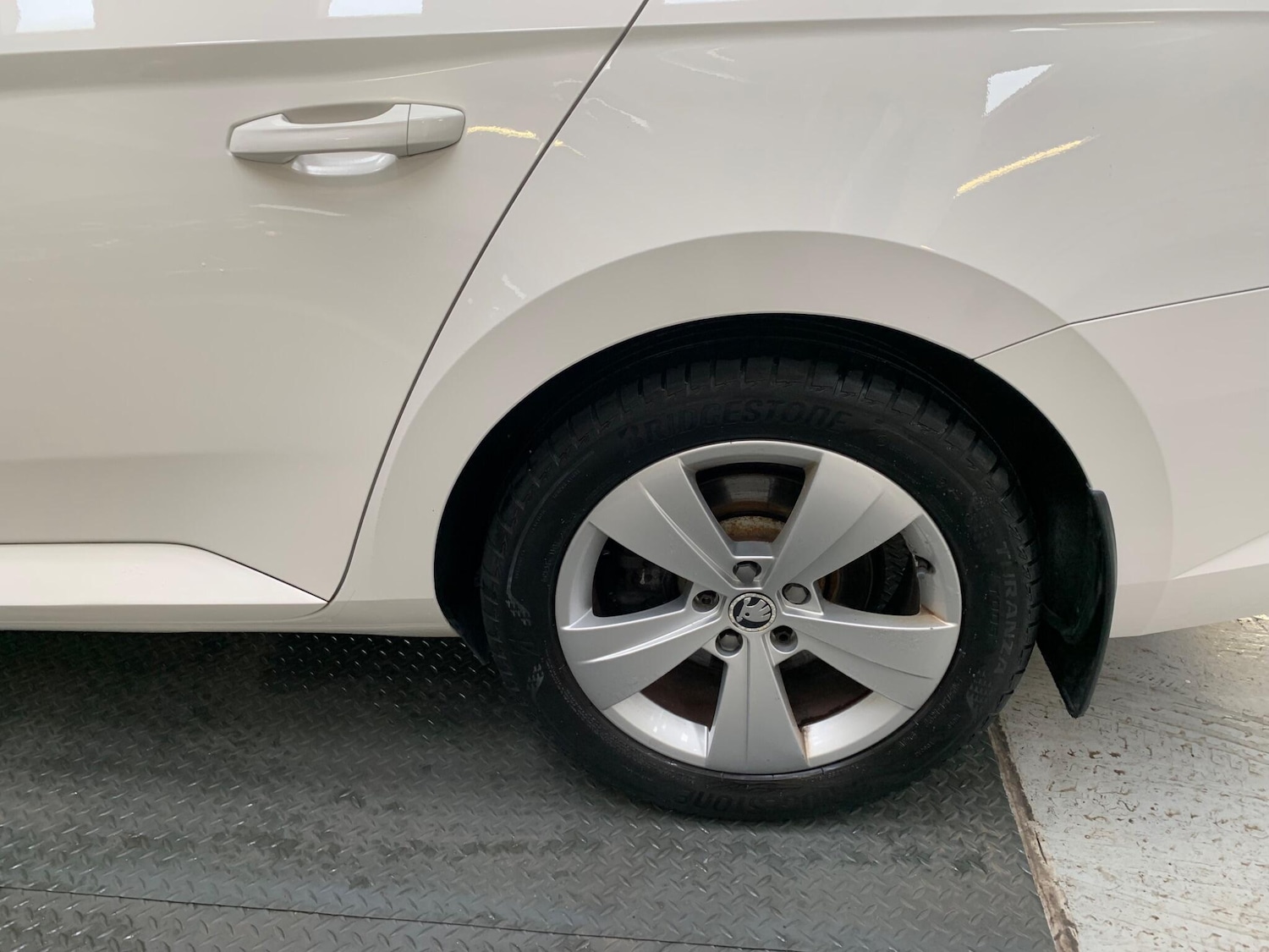 Used Skoda Superb for sale - 76688896: Photo 15