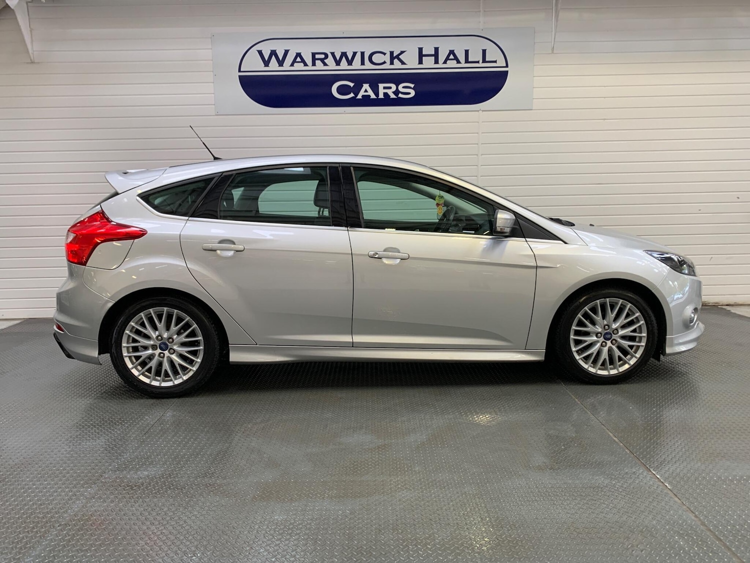 Used Ford Focus 2014 for sale - 76432391: Photo 5