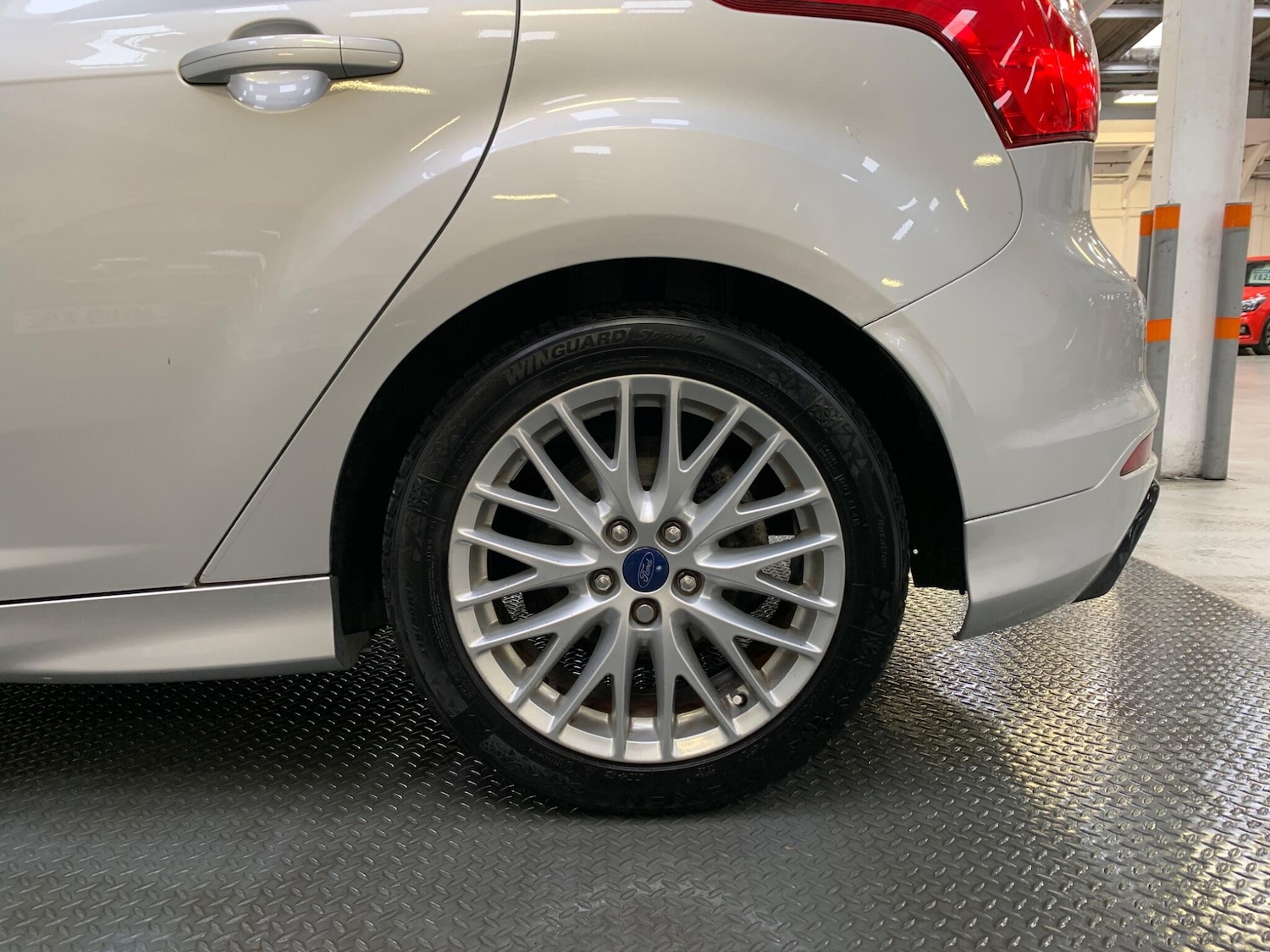 Used Ford Focus 2014 for sale - 76432391: Photo 8