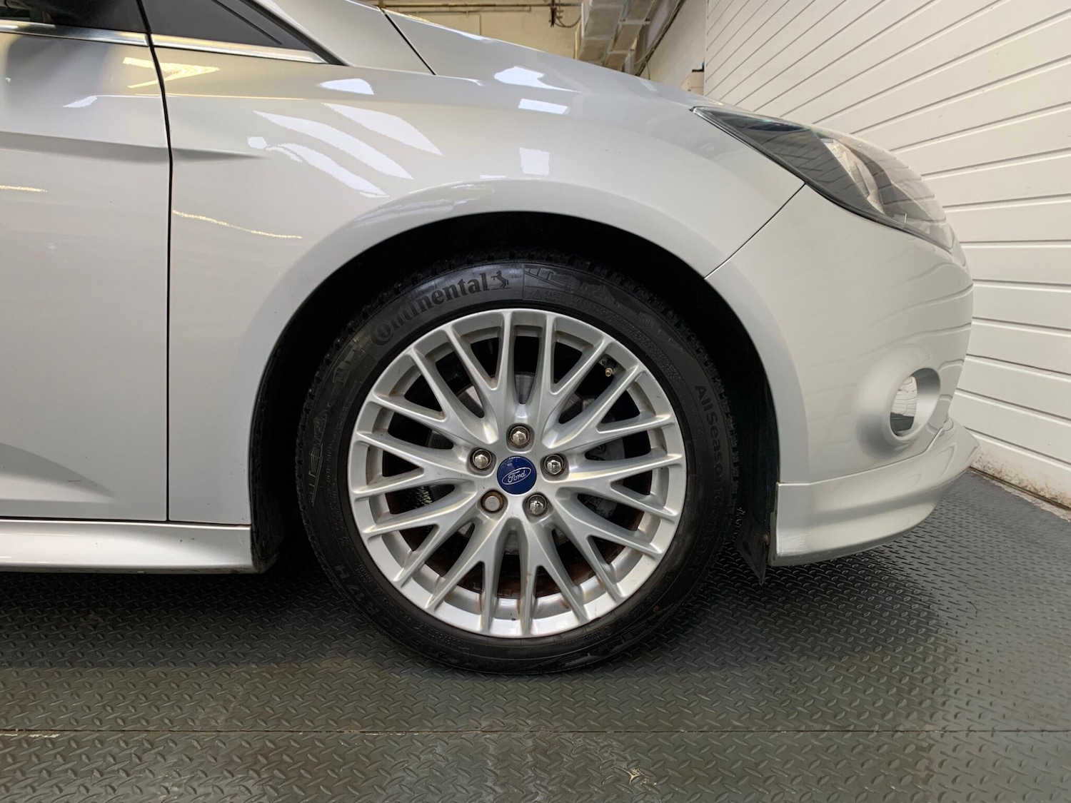 Used Ford Focus 2014 for sale - 76432391: Photo 9