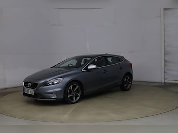 Used Volvo V40 2016 for sale - 75646509: Photo