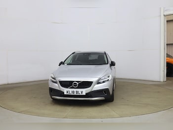 Used Volvo V40 Cross Country 2018 for sale - 78648503: Photo