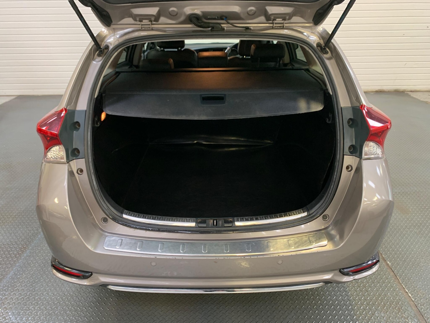 Used Toyota Auris 2016 for sale - 76409032: Photo 18