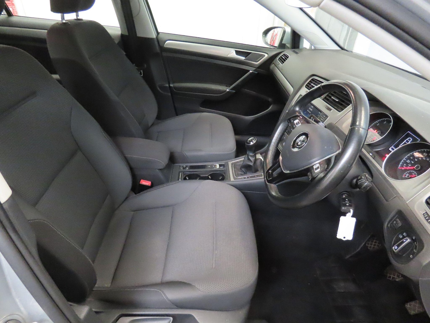Used Volkswagen Golf 2017 for sale - 76348788: Photo 10