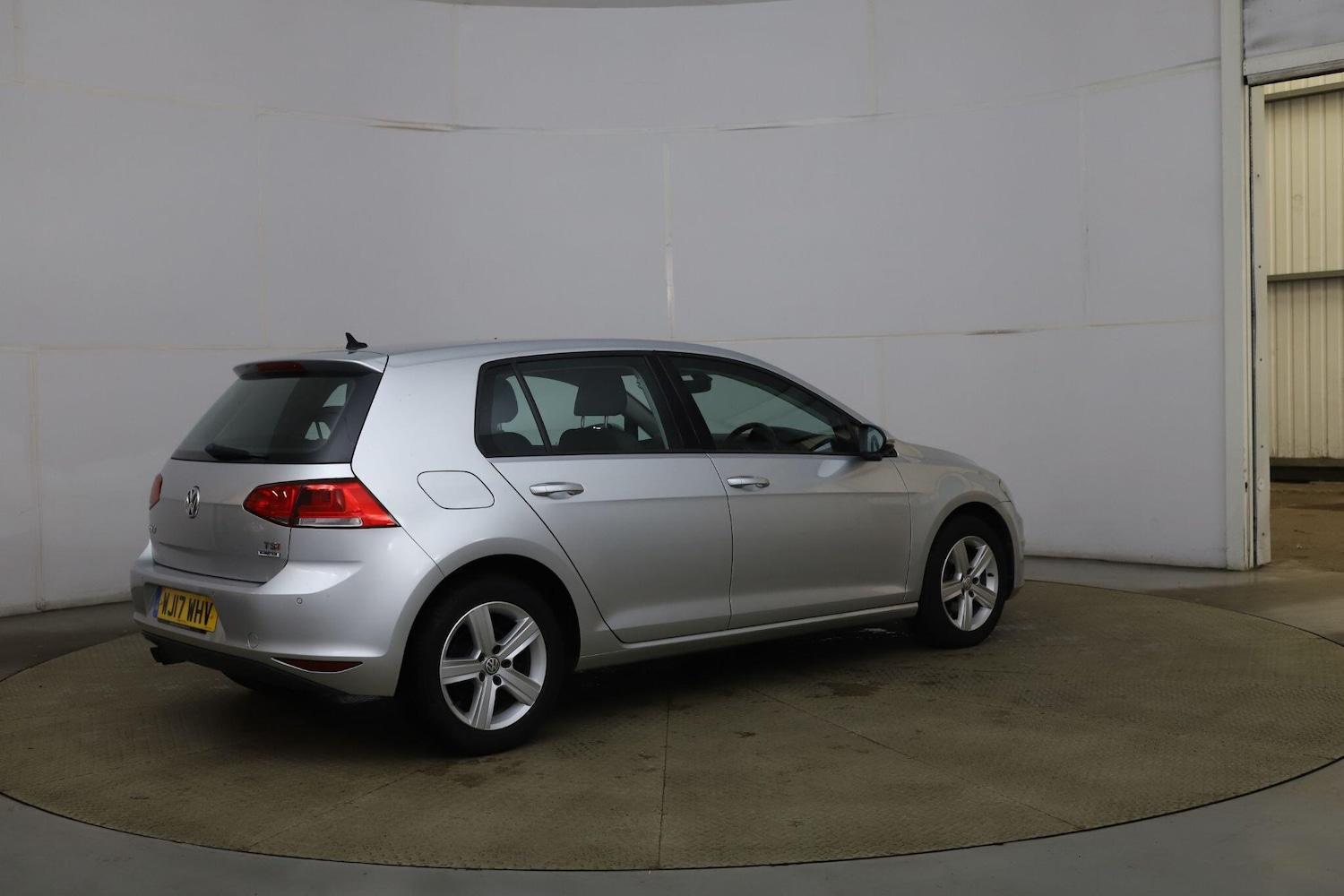 Used Volkswagen Golf 2017 for sale - 76348788: Photo 9