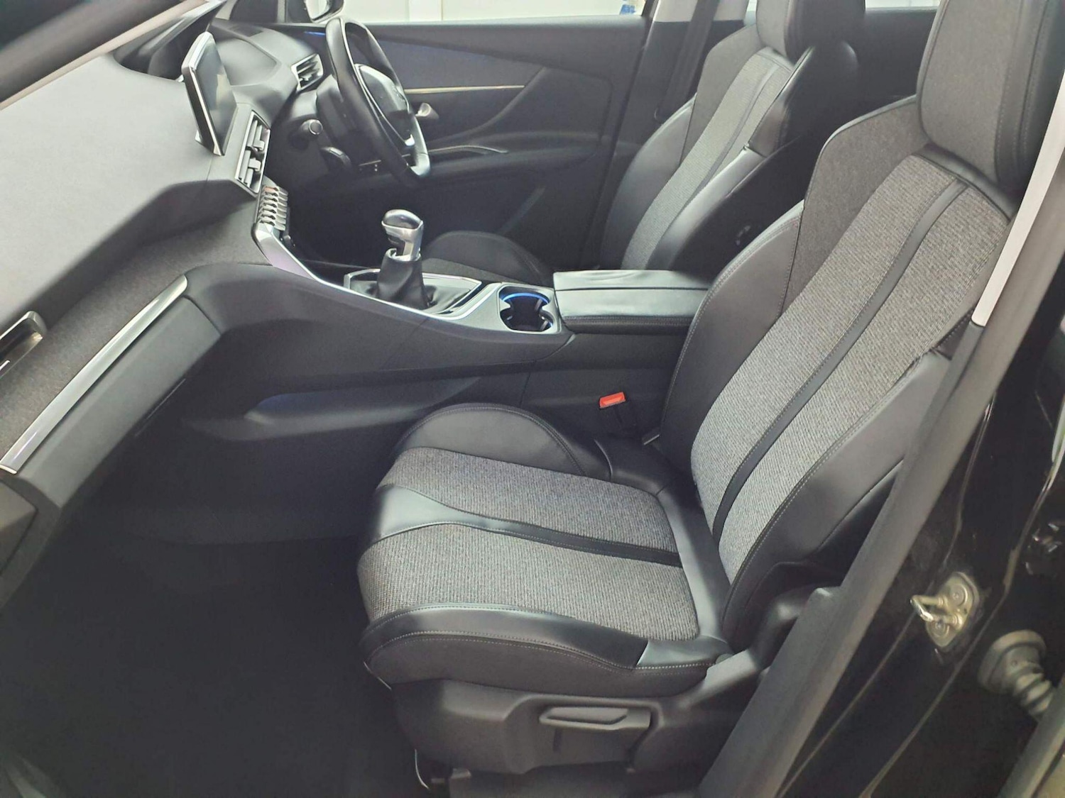 Used Peugeot 3008 2017 for sale - 77839160: Photo 14