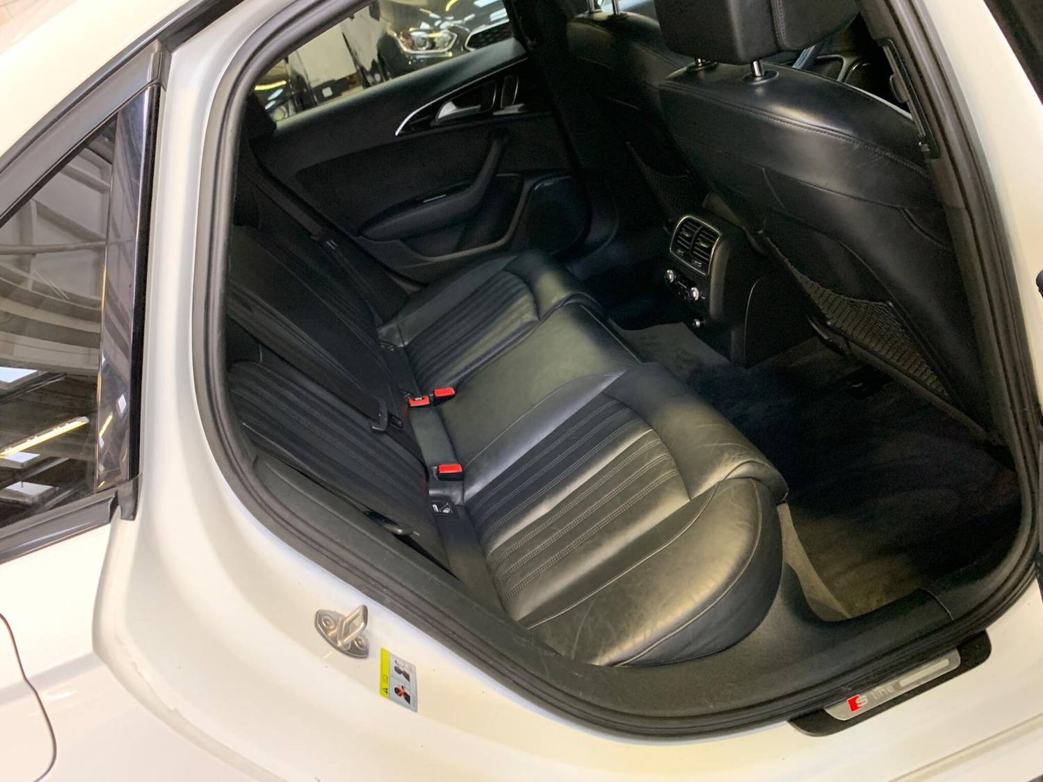 Used Audi A6 Saloon 2015 for sale - 76270376: Photo 18