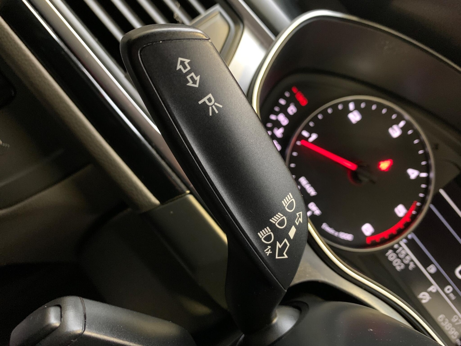 Used Audi A6 Saloon 2015 for sale - 76270376: Photo 45