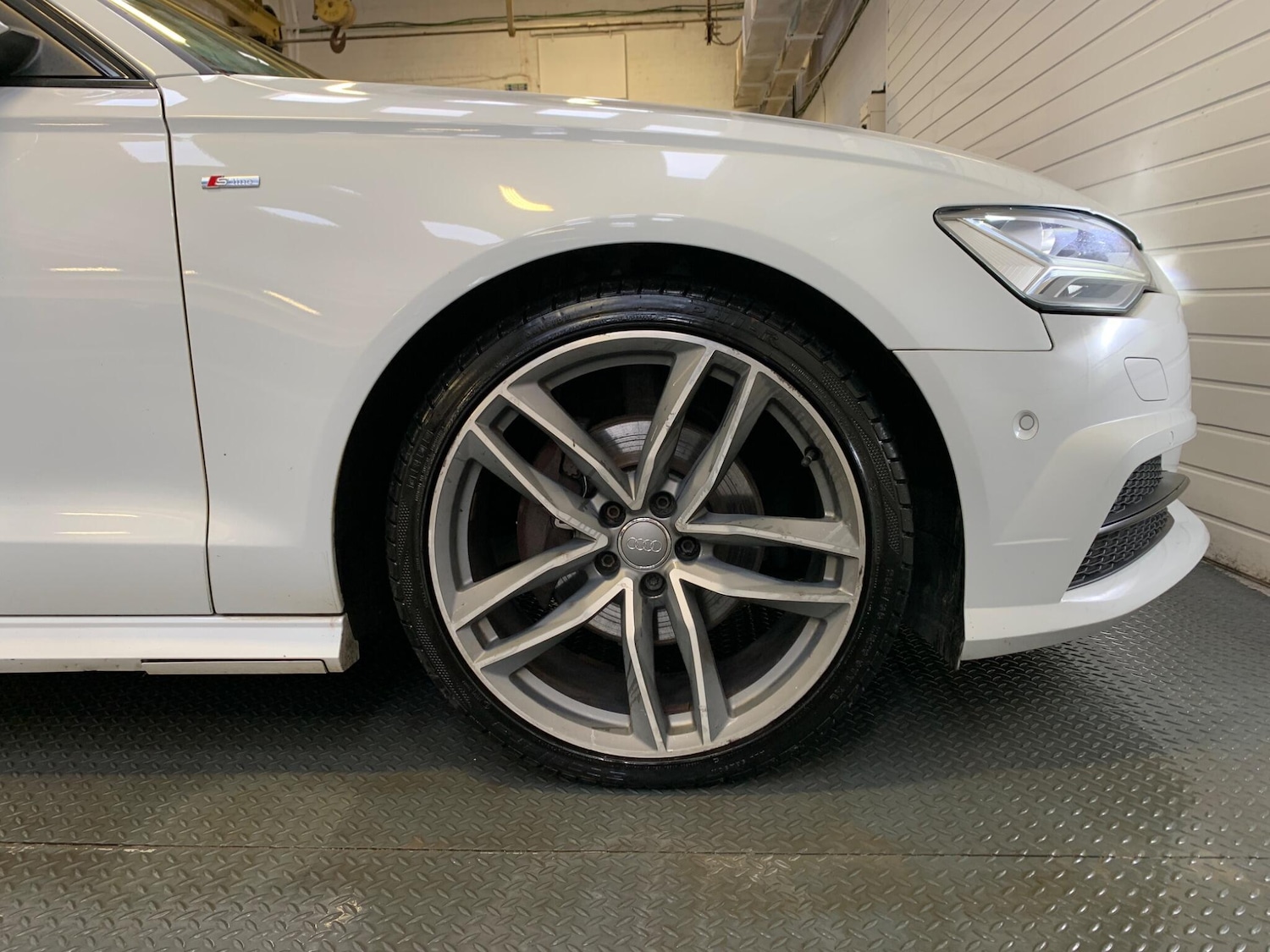 Used Audi A6 Saloon 2015 for sale - 76270376: Photo 7