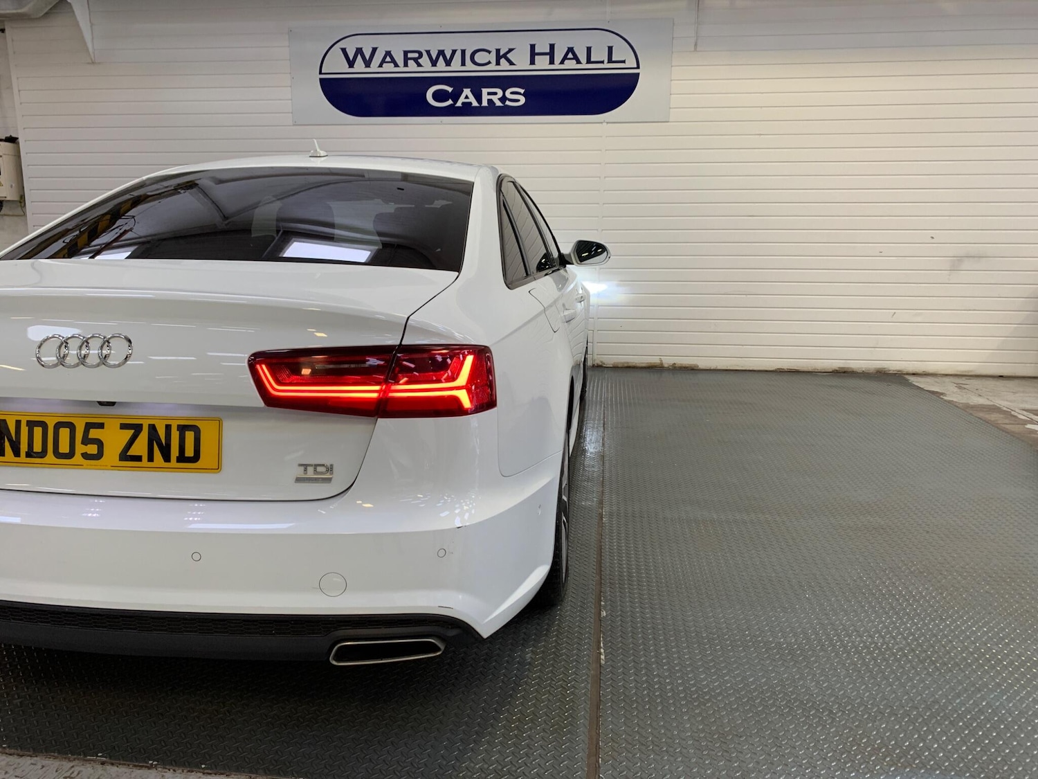 Used Audi A6 Saloon 2015 for sale - 76270376: Photo 8