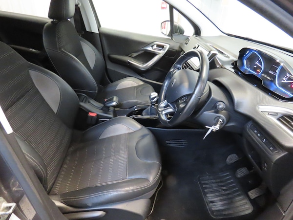 Used Peugeot 2008 2016 for sale - 76239387: Photo 10