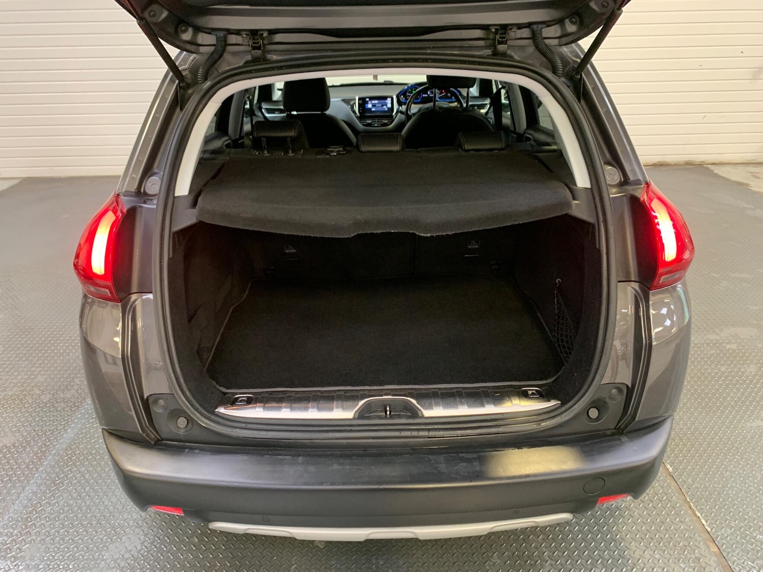 Used Peugeot 2008 2016 for sale - 76239387: Photo 17