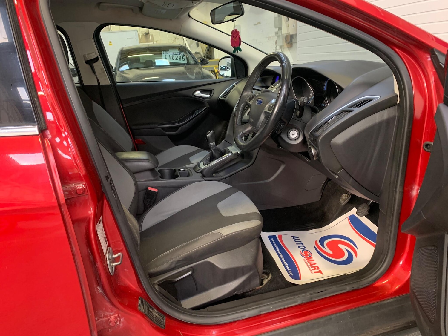 Used Ford Focus 2011 for sale - 76326840: Photo 18