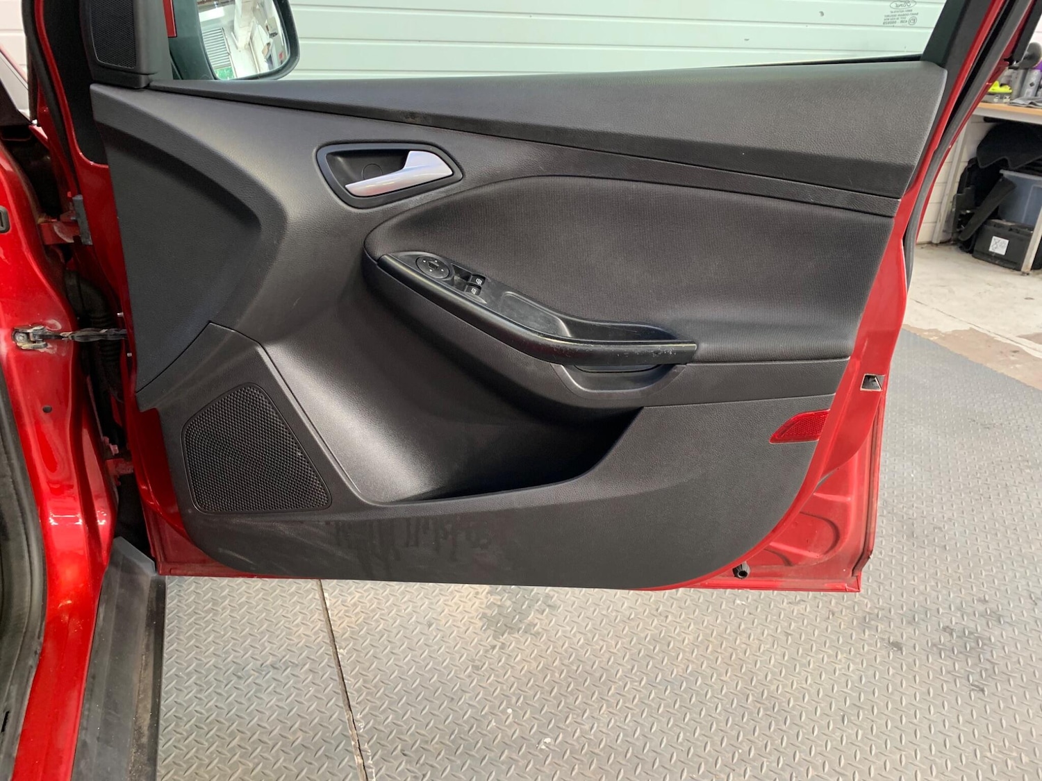 Used Ford Focus 2011 for sale - 76326840: Photo 20