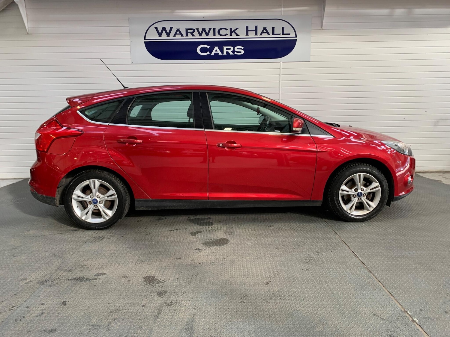 Used Ford Focus 2011 for sale - 76326840: Photo 5