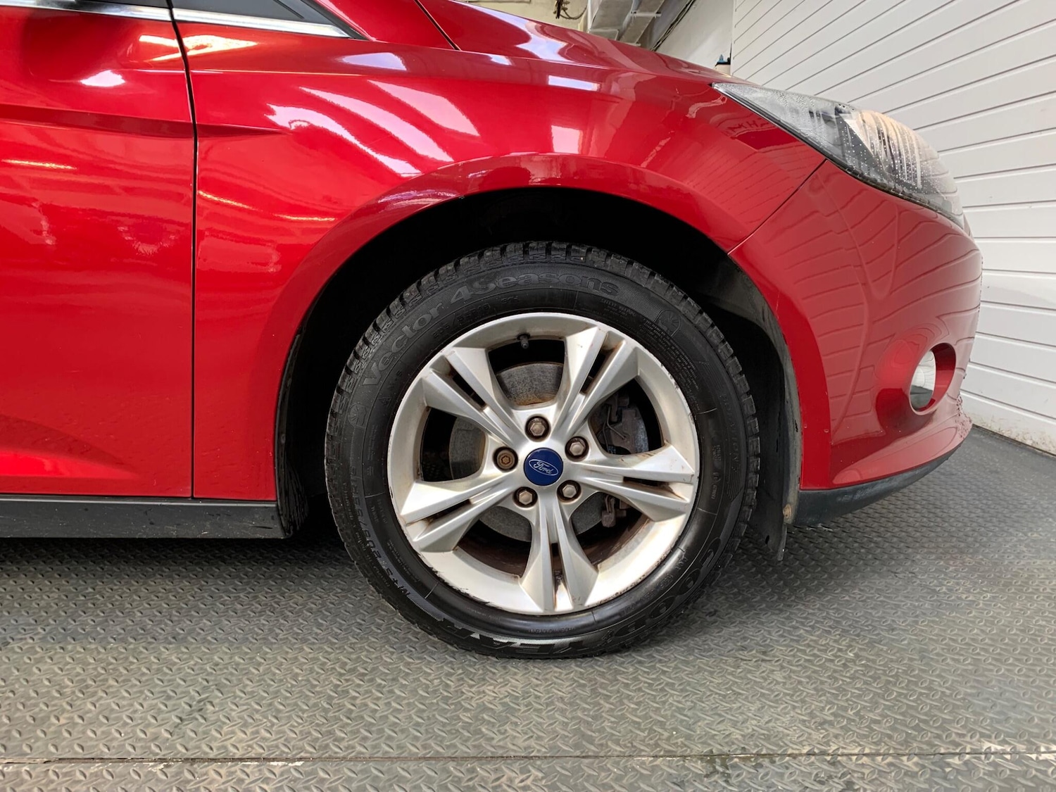 Used Ford Focus 2011 for sale - 76326840: Photo 9